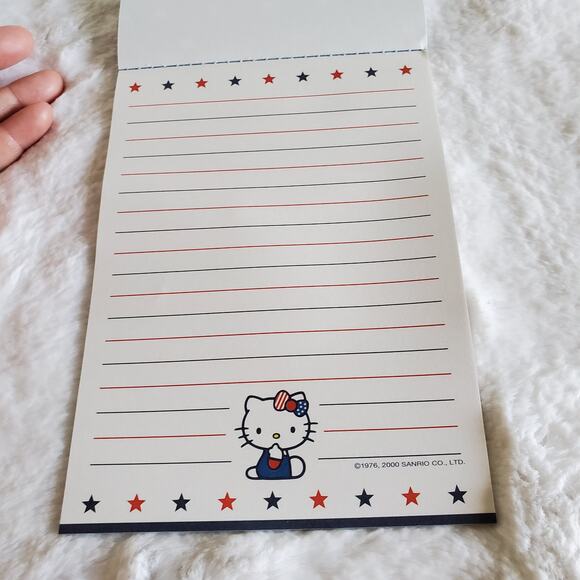 Hello Kitty Sanrio Note Pad - Picture 7 of 7